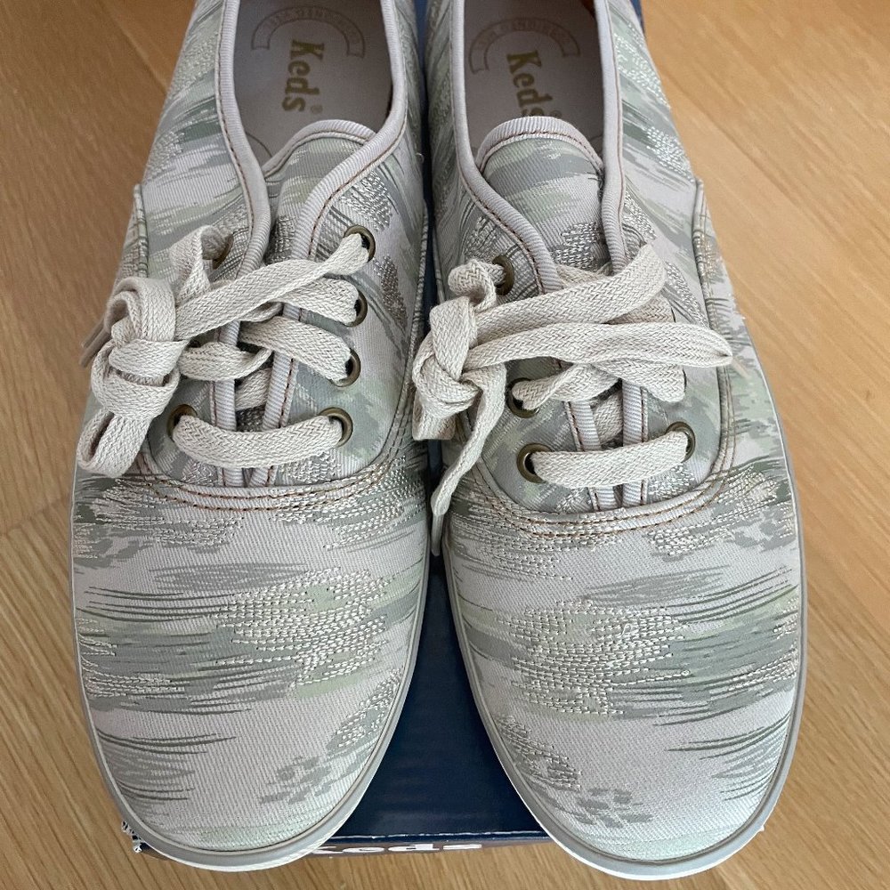 Anthropologie Embroidered Ikat Sneakers Ivory Cotton Canvas Flats By Keds size 9
